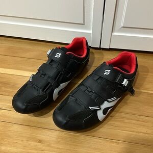 Peloton shoes, size 45, like new.